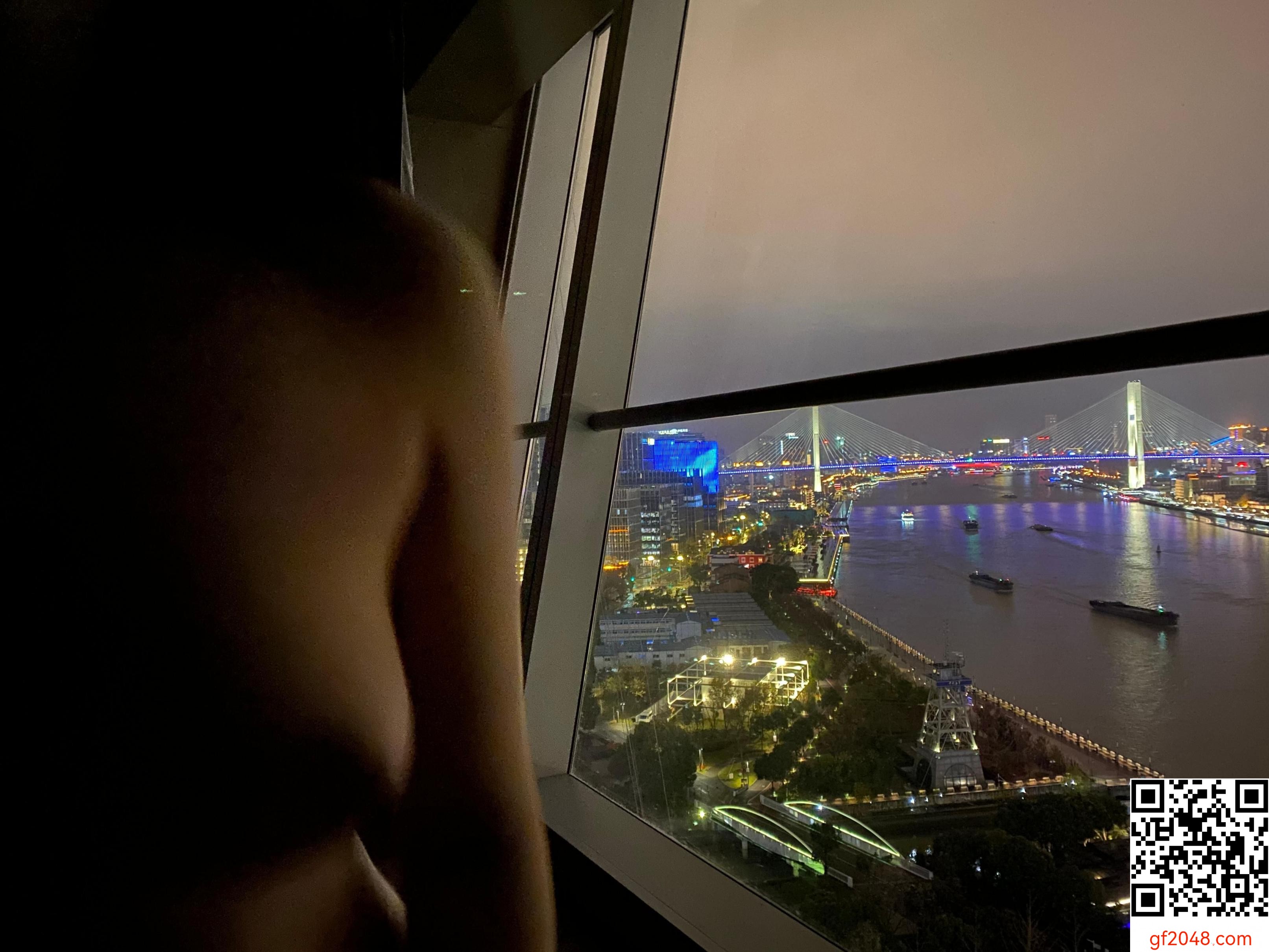 [原创]分享最近和老婆的日常，上一次分享的时候她还是研究生，现在已经是满满的人妻味了，希望大家刺激评论，老婆会看，021地区的可交流[20P]