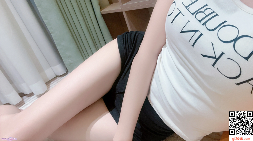 表妹房门没关闯入后给她满满的一发 [12P]