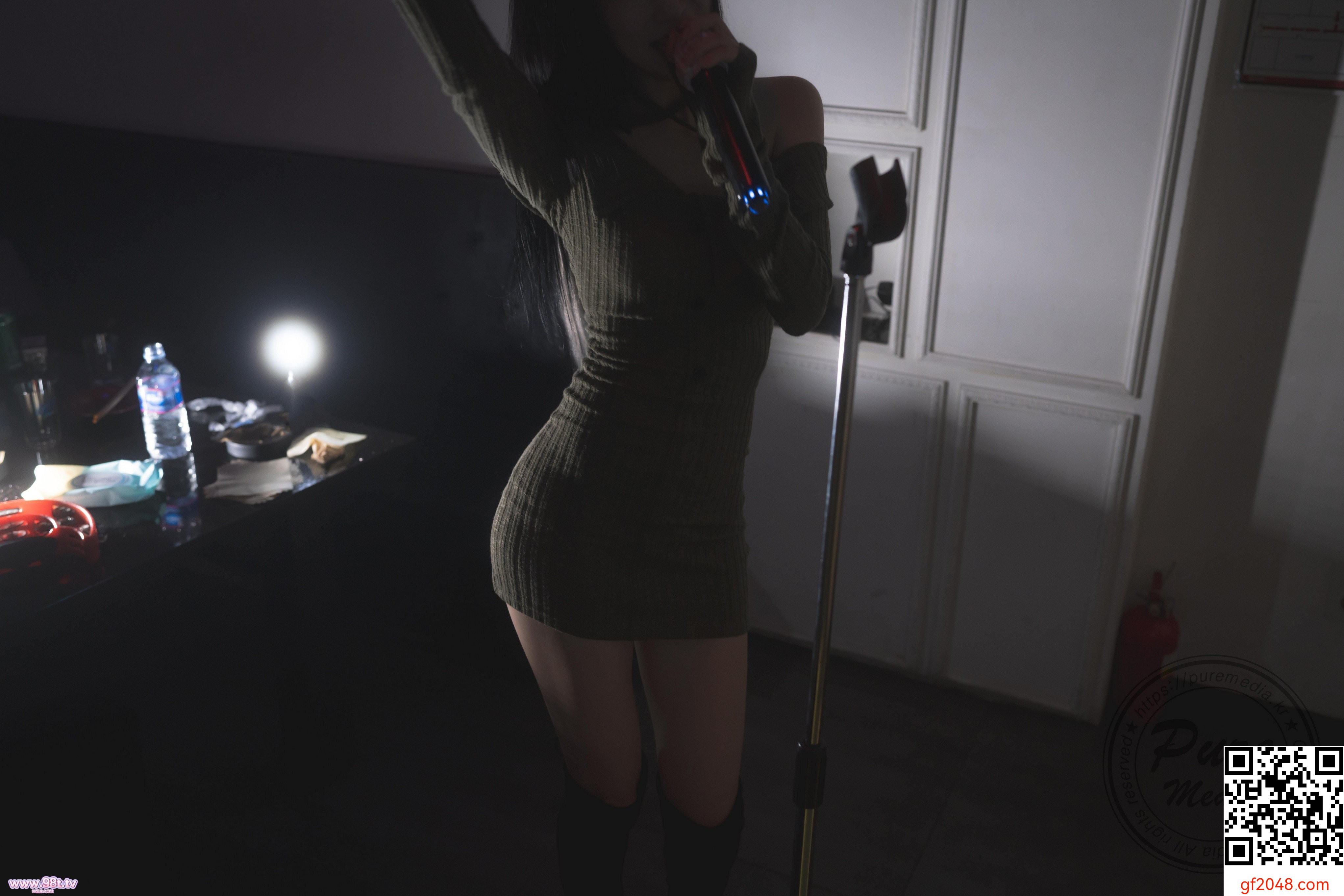 Pure Hina-Black Out Slutty Girl 闺蜜把我灌醉后抛弃马路边幸好有好心小哥哥救我全心全意报答他[244P]