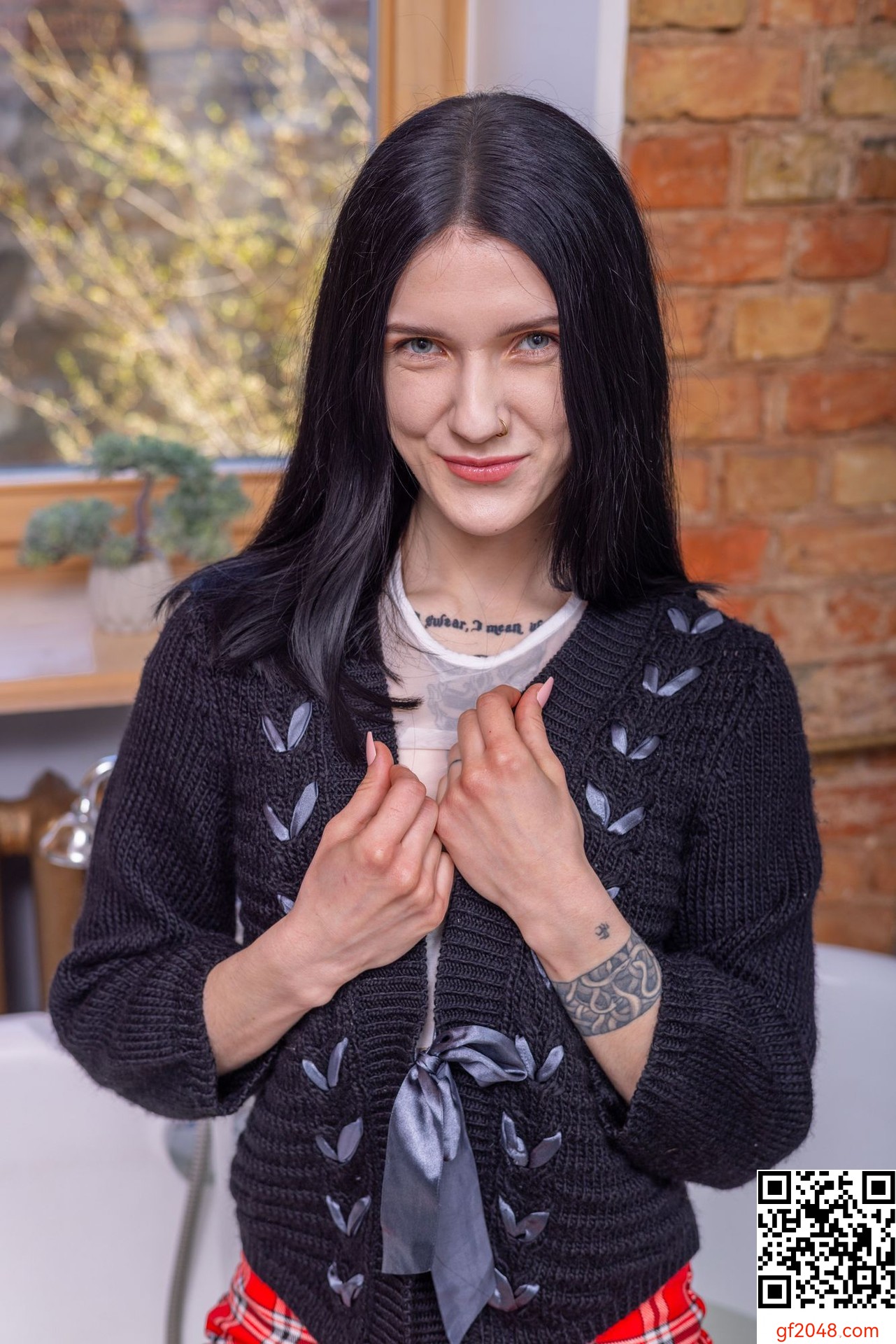 [TheLifeErotic] Posy - Shower - 146P