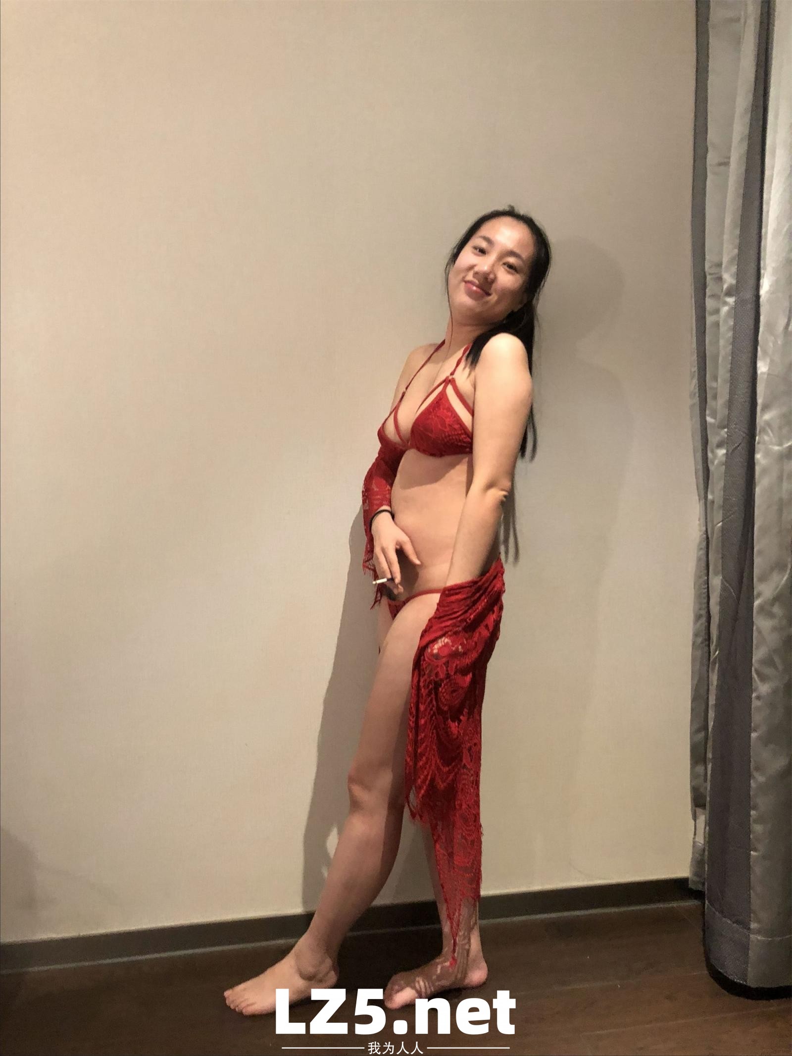 [露脸]偷情的女人水真多，肉棒都给抛光了，酒店约炮肥臀骚穴不容易满足[156P]