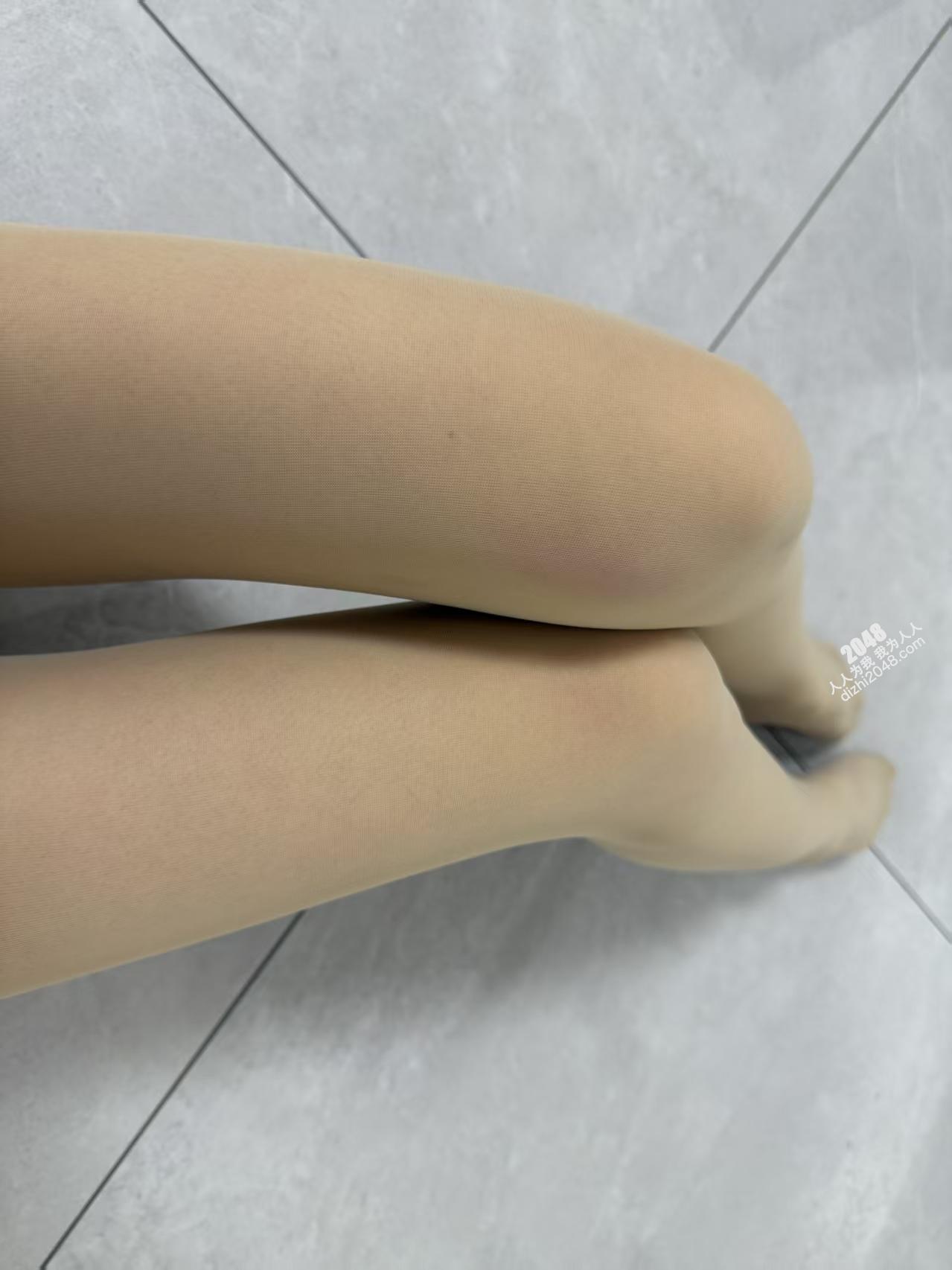 杨铃玉 肉丝玉足包臀裙【66P】