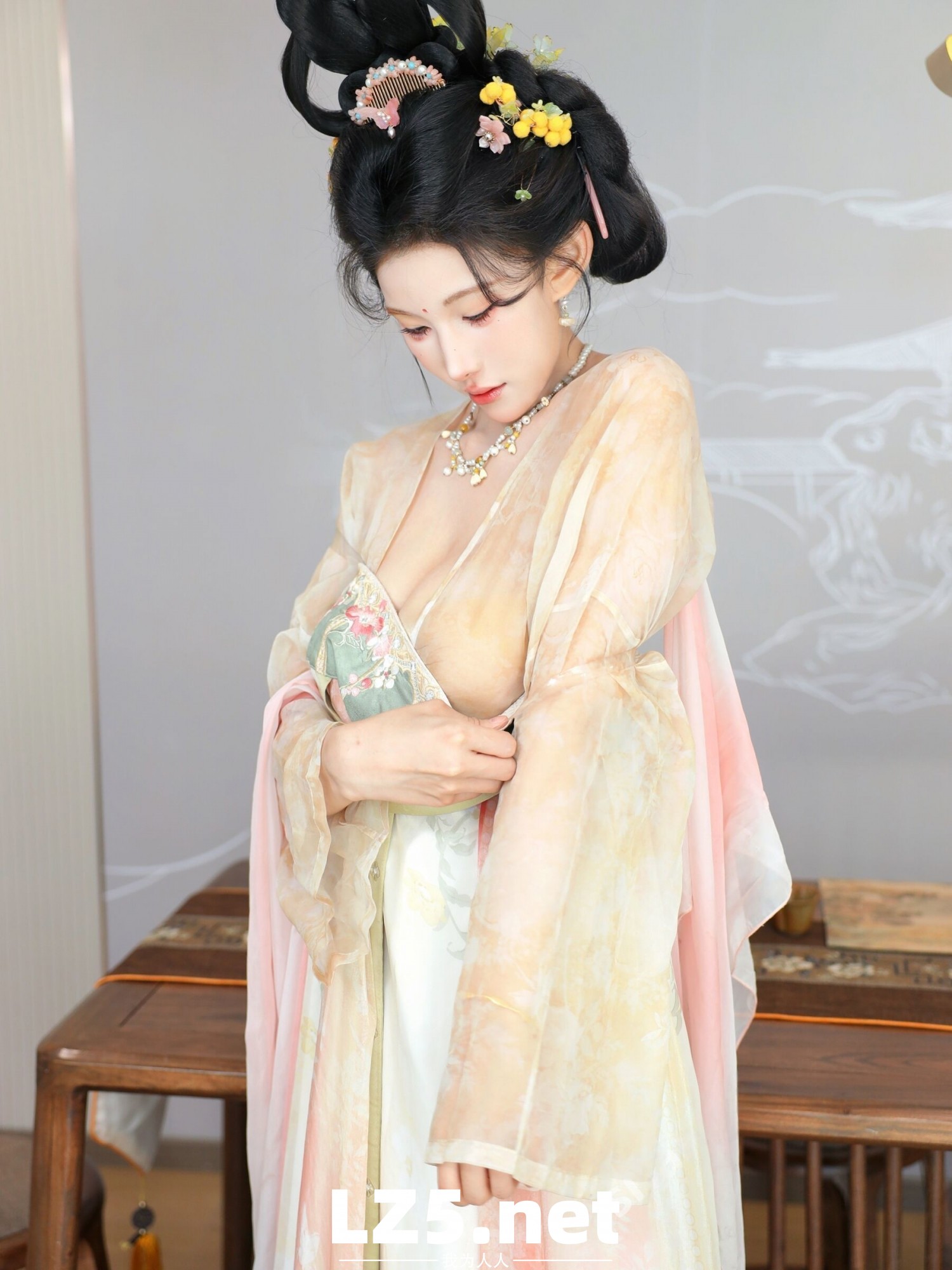 [自拍]古典美女 梨霜兒  (38P)