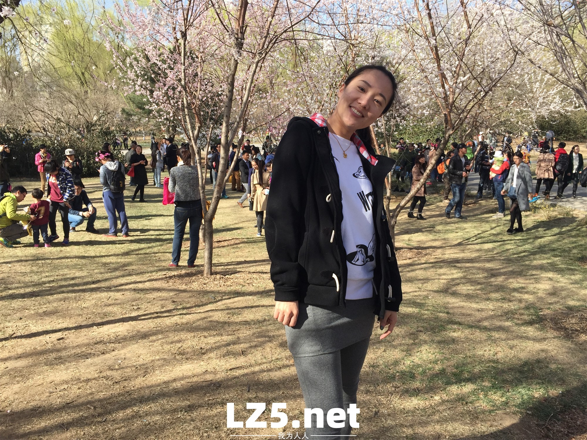 美豔人妻劉珊,云盤海量私拍流出,十年淫片見證嬌娃騷化曆程  (438P)