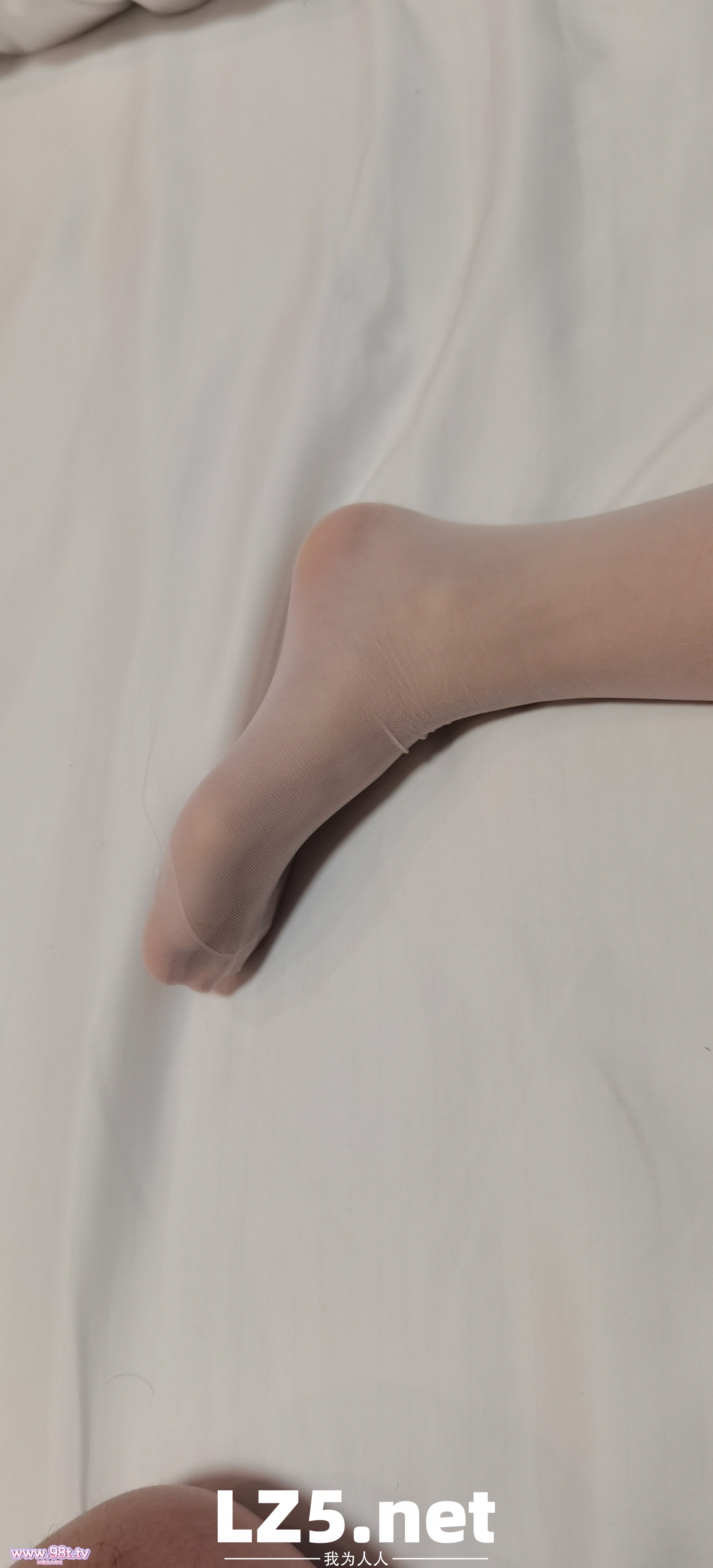 没什么逼毛的妹子第七季 顶级美穴再次出现 白丝JK妹子肥美饱满极品可口的鲍鱼令人向往 很不错的馒头逼【33P】