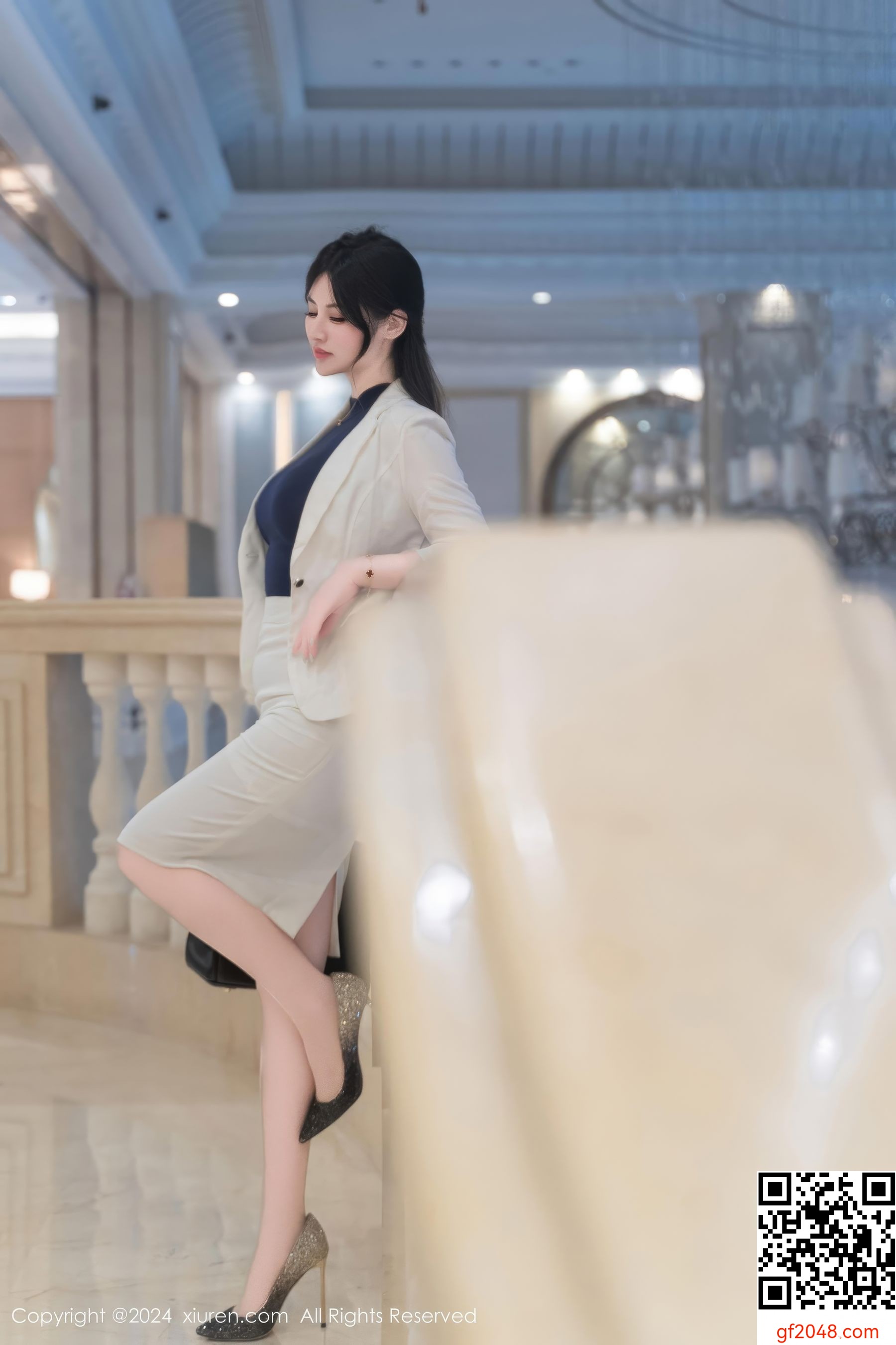 【达人组出品】[秀人网XiuRen] No.9319 诗诗kiki[98P]