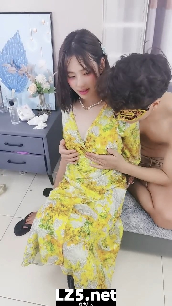[自拍]  無毛白虎  (17P)