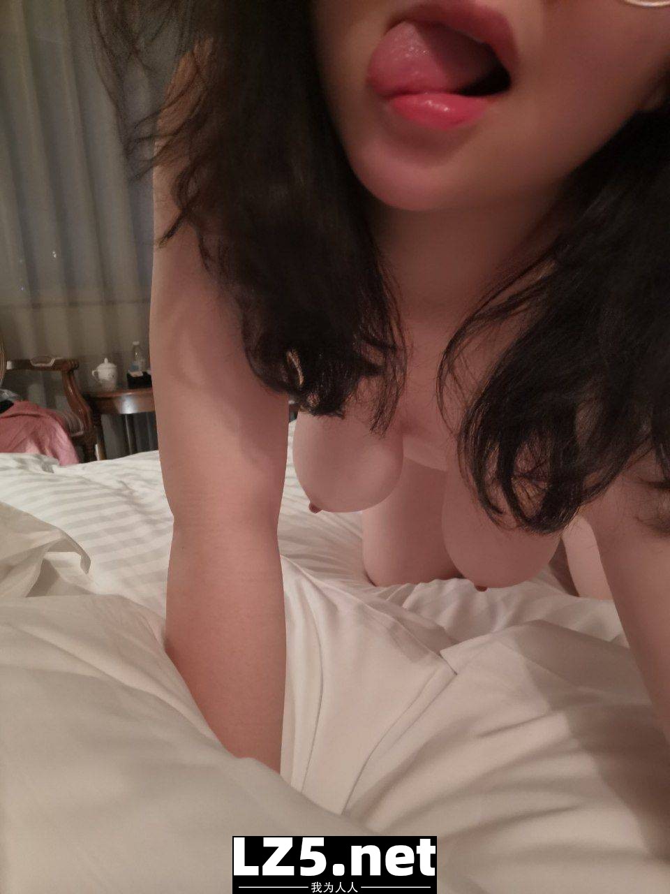 閒來無事 居家大膽自拍