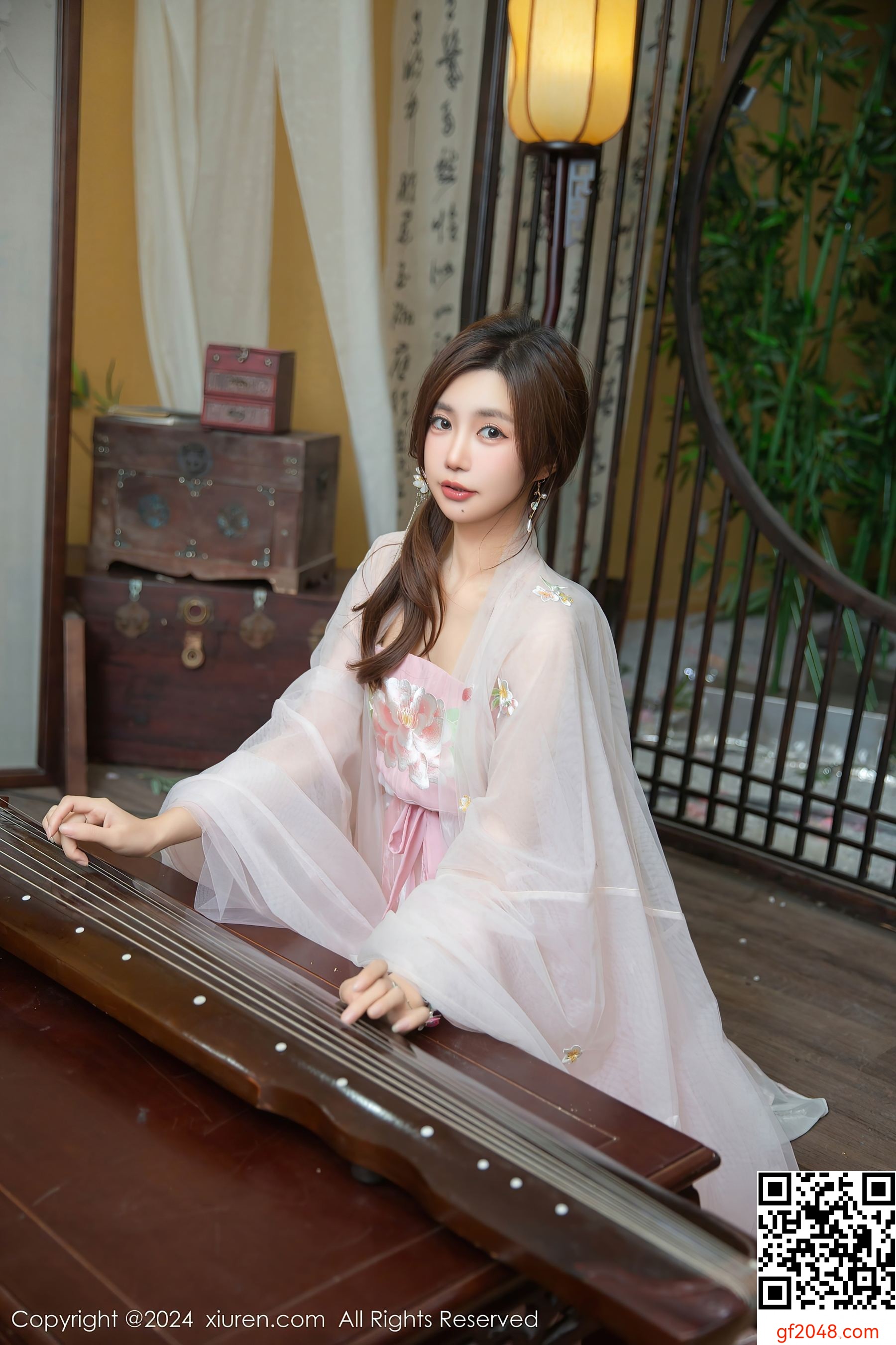 [XiuRen秀人网] No.9475 绮里嘉ula 古风美腿