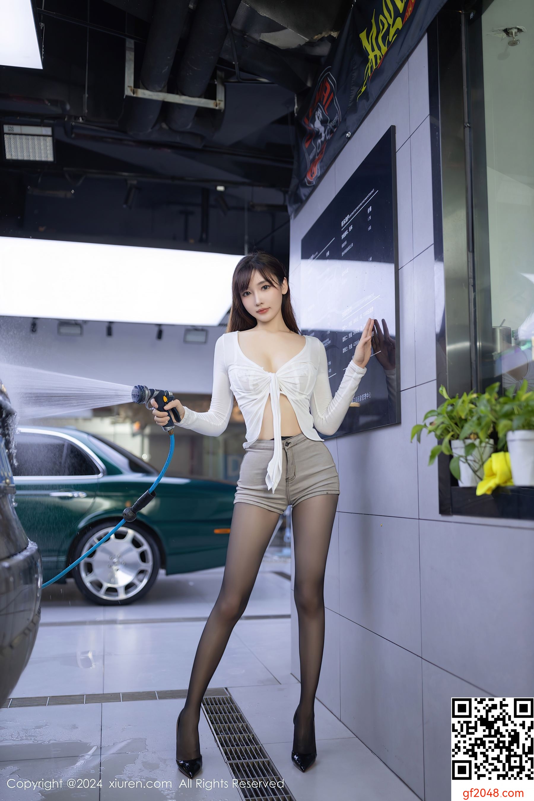 [XiuRen秀人网] No.9181 陆萱萱 黑丝美腿