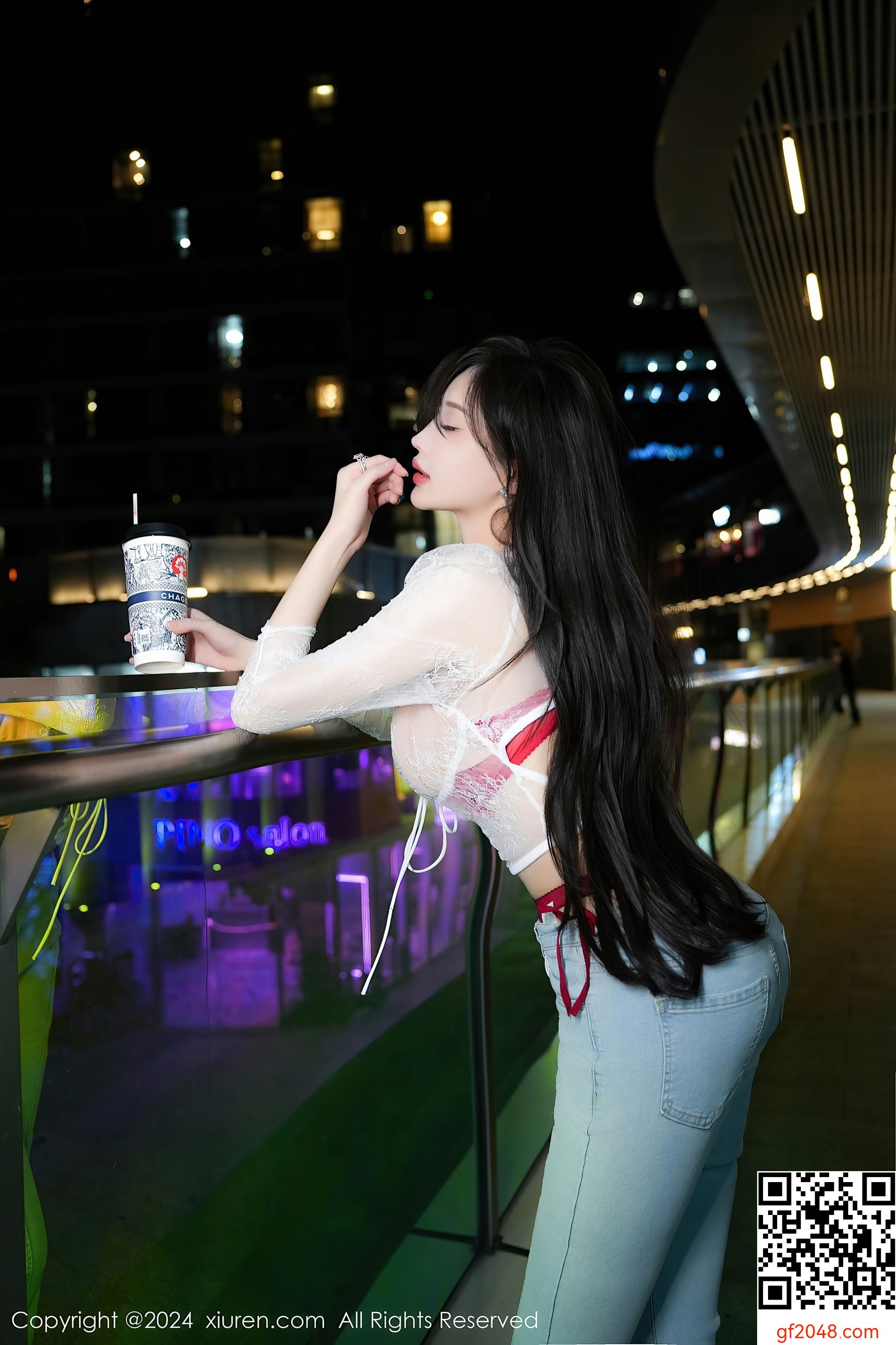 [XiuRen秀人网] No.8846 Carol周妍希X 牛仔裤美腿