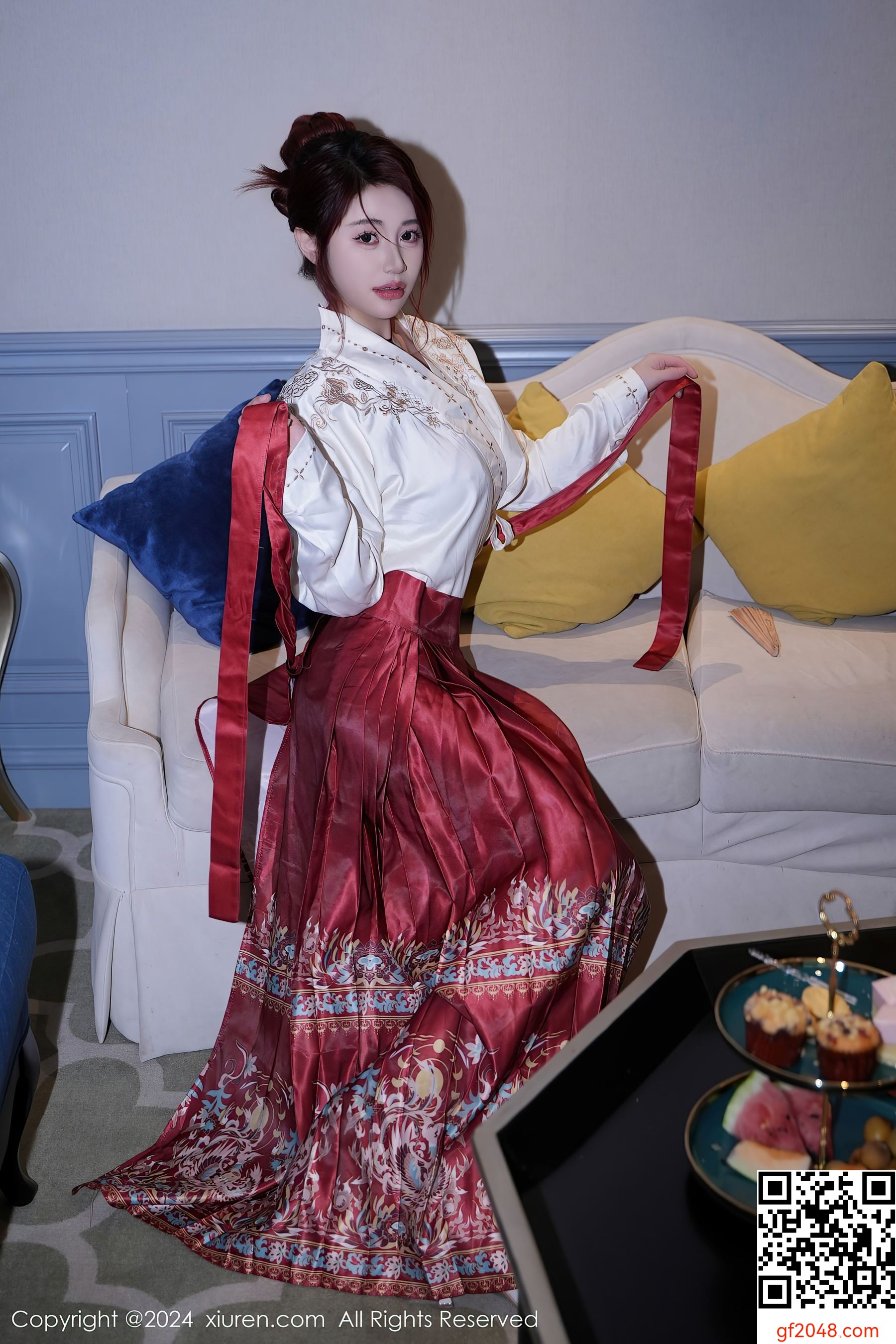 [XiuRen秀人网] No.7985 美七Mia 古装美腿