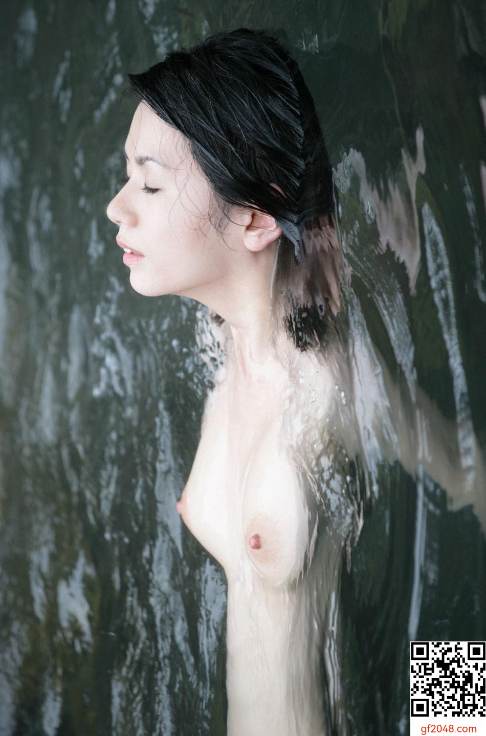 [小島可奈子] 河岸邊大秀白嫩美體 想看什麼一次滿足 (34P)