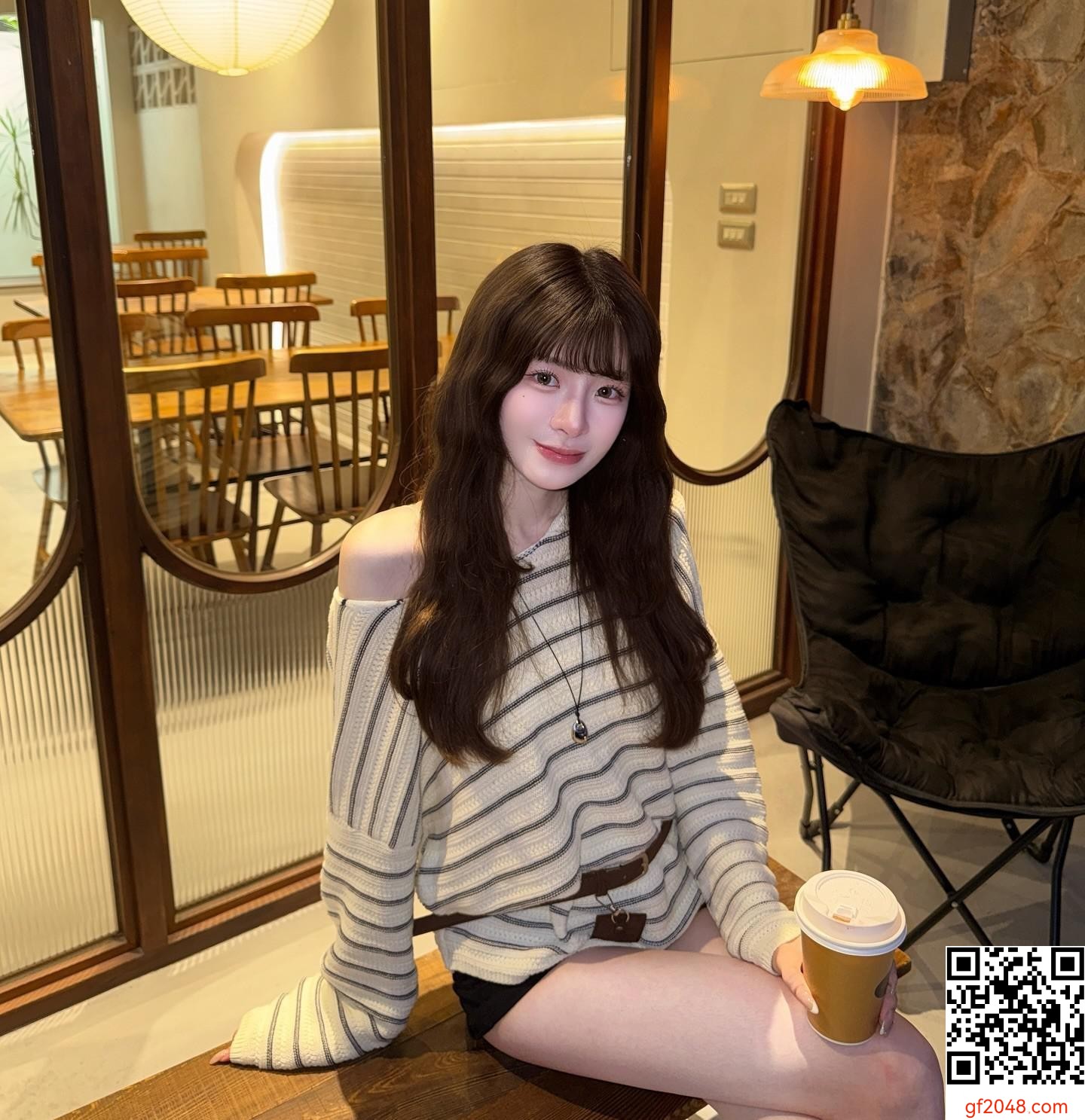 戶外熱浪來襲！97.yan_ 絕美甜心、雪白肌、俏麗可人 火辣指數爆棚 (15P)