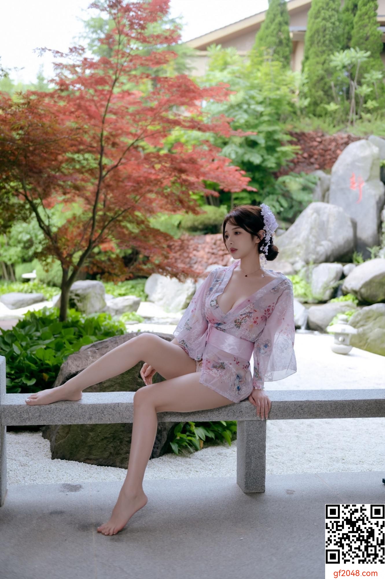 雯妹 – 和風庭院 (68P)