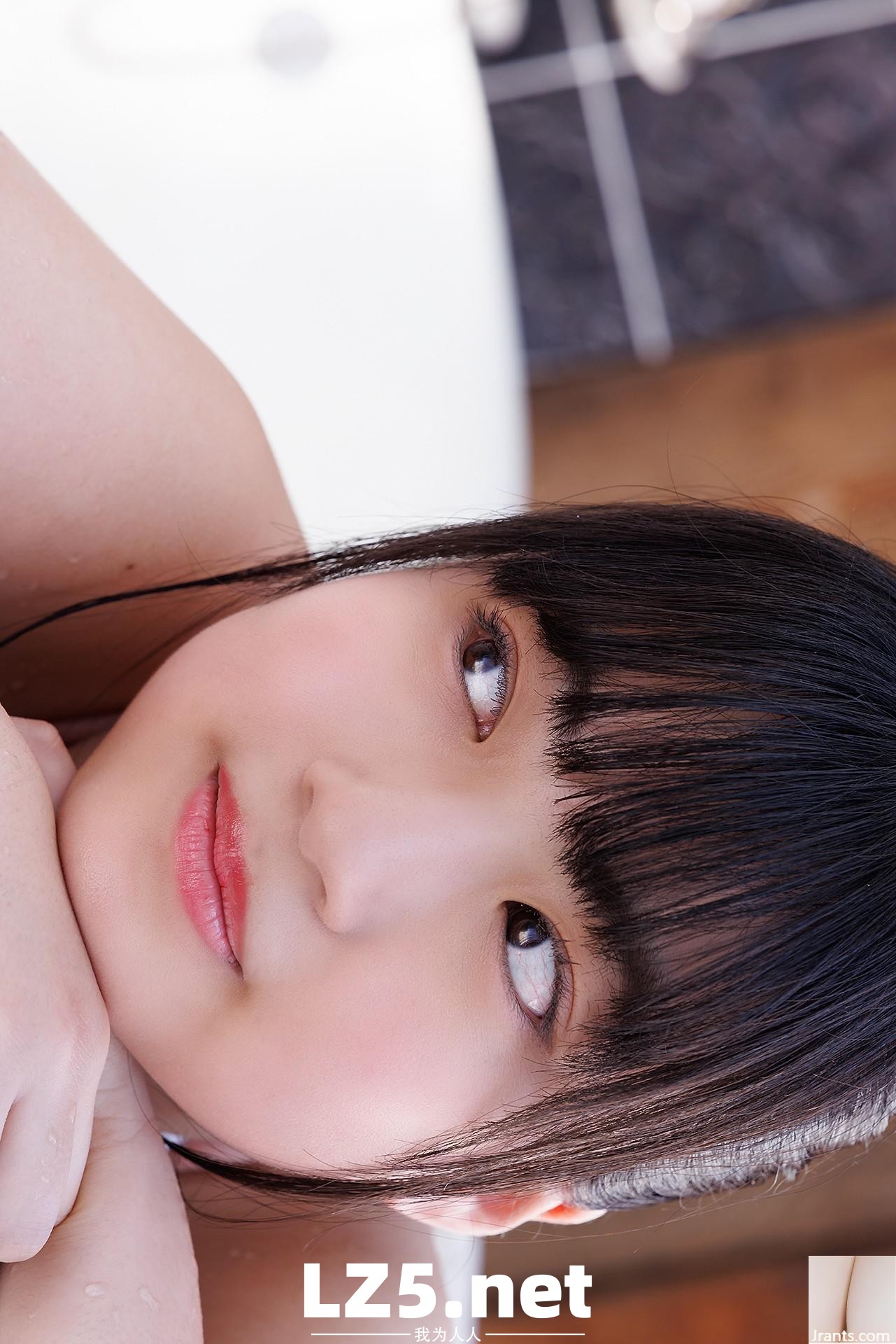 [小花真彩] 有臉蛋又有身材 滿滿的甜美誘惑 (42P)