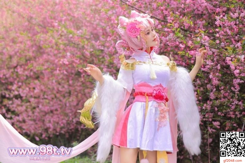 樱花树下的顶级白虎[58P]