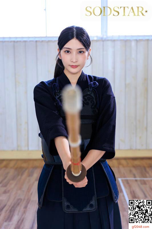 本庄鈴：無表情な剣道の女師範 その凛とした佇まいからは想像出来ないほど弟子たちに